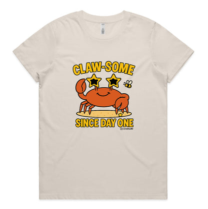 Claw-some tee - Womens
